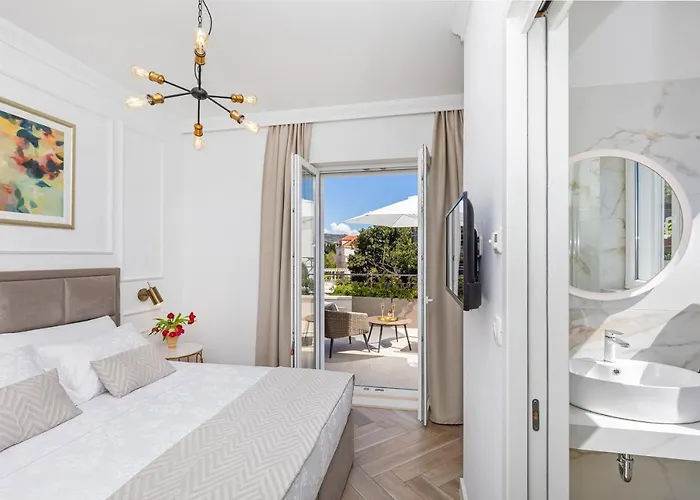 D&l, Free Parking On-site 3*