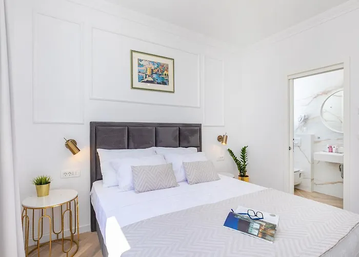 D&l, Free Parking On-site Dubrownik