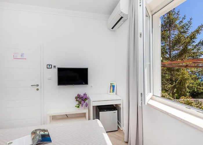 D&l, Free Parking On-site Pensjonat